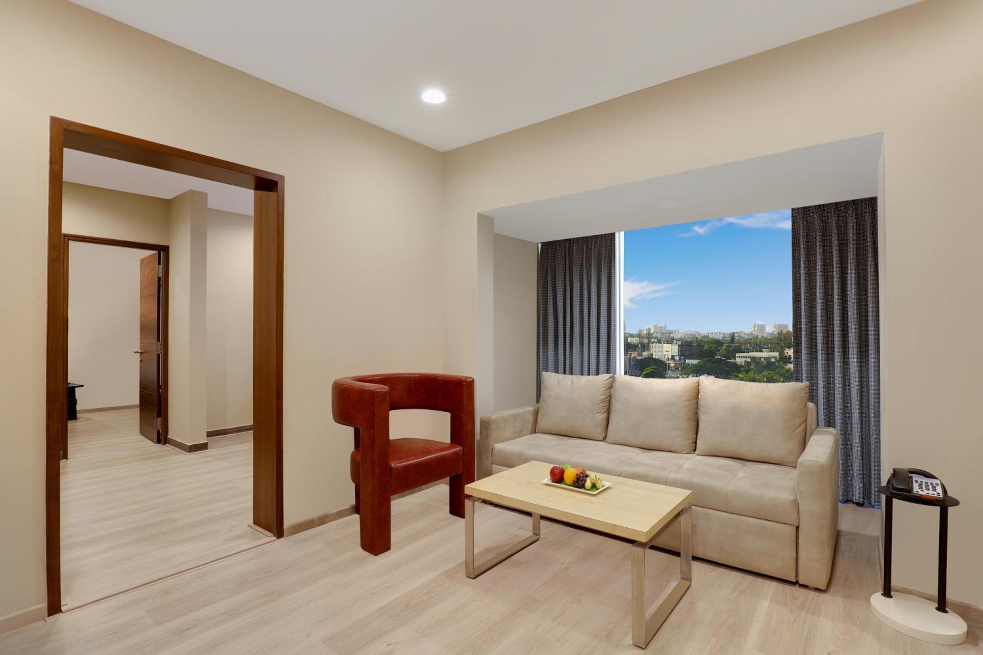 Lemon Tree Suites, Whitefield, Bengaluru Bagian luar foto