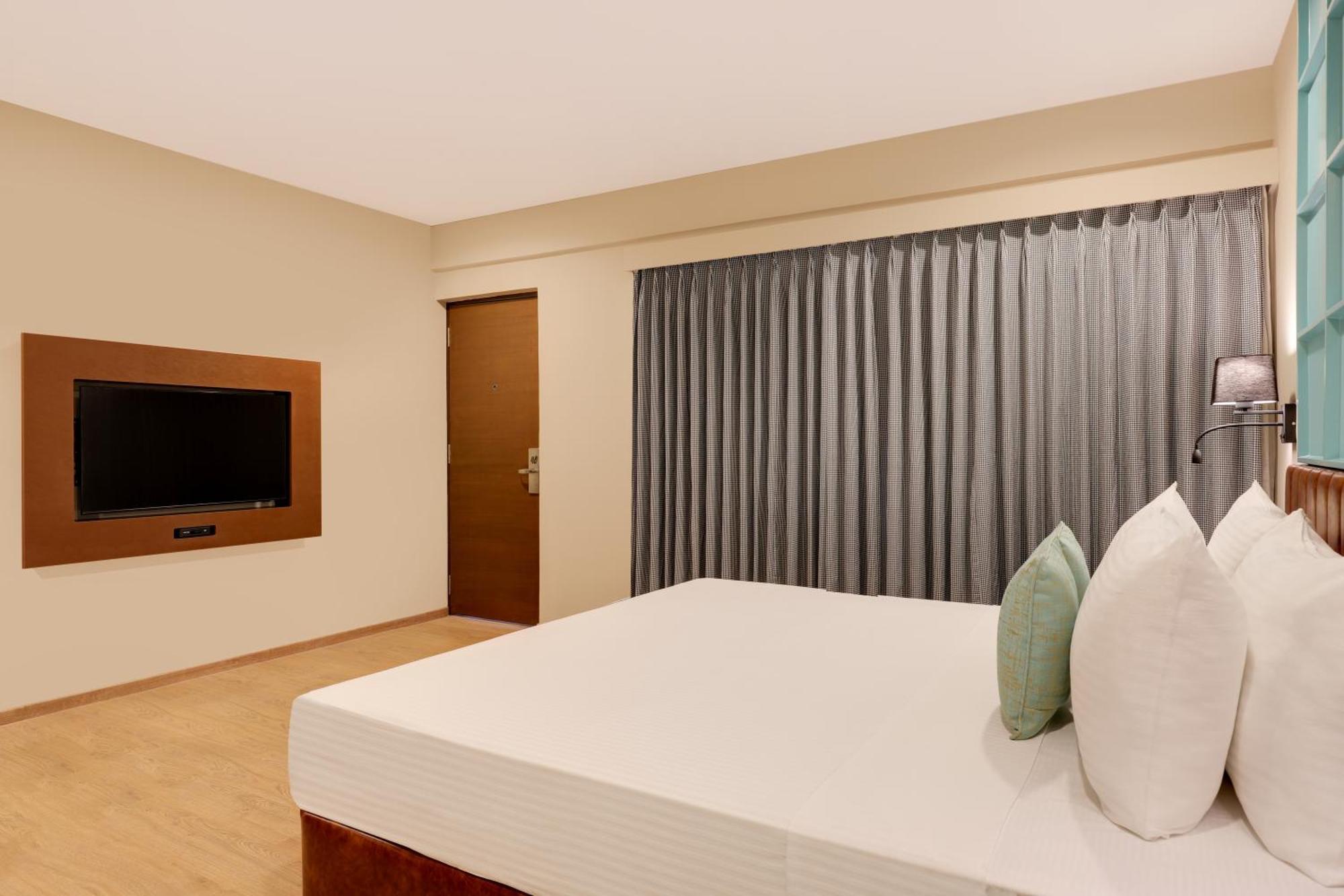 Lemon Tree Suites, Whitefield, Bengaluru Bagian luar foto