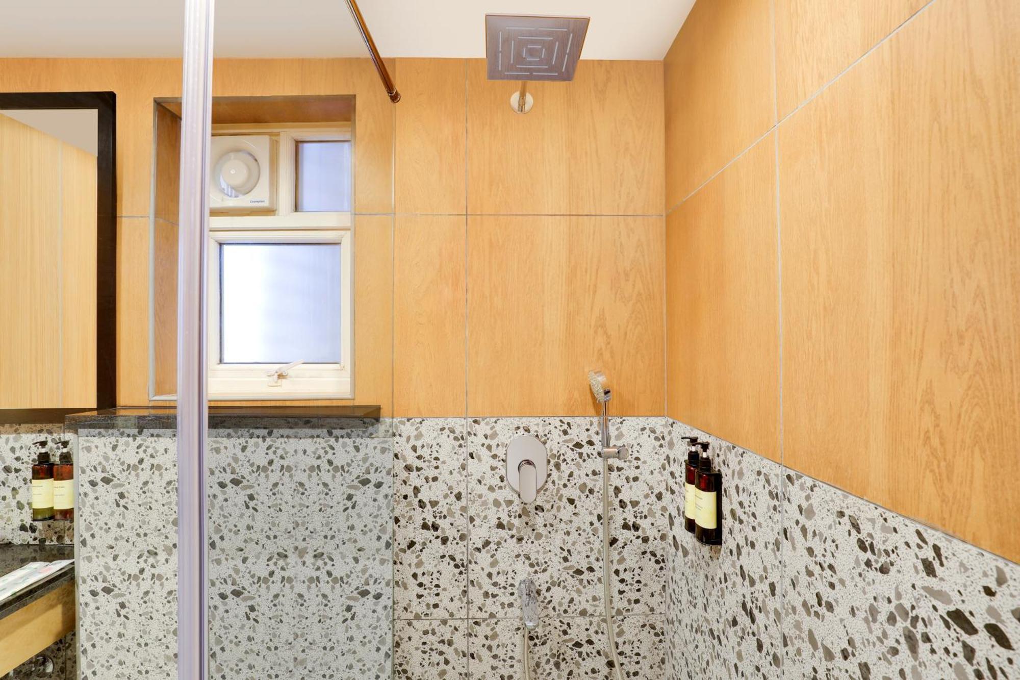 Lemon Tree Suites, Whitefield, Bengaluru Bagian luar foto