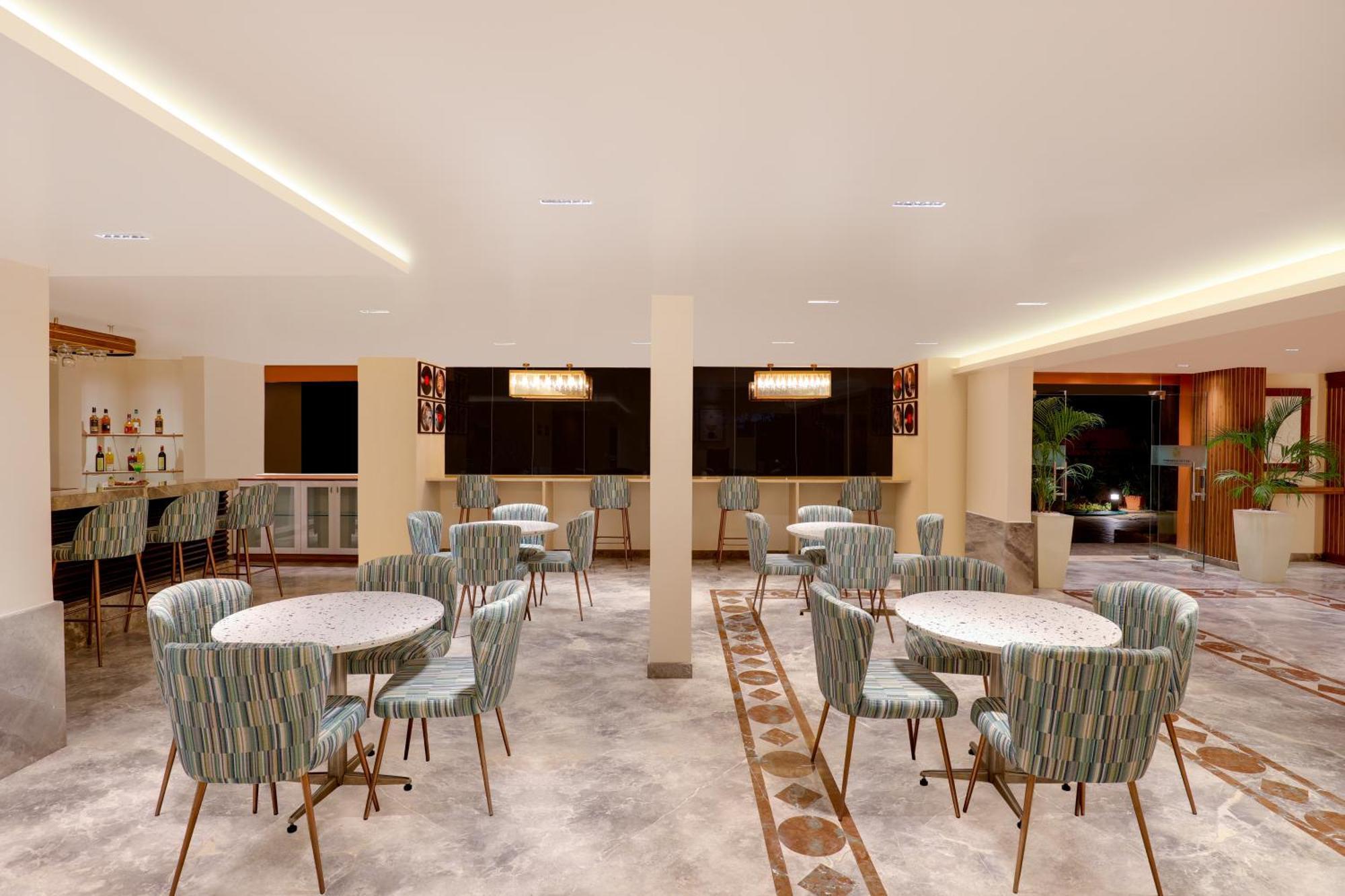 Lemon Tree Suites, Whitefield, Bengaluru Bagian luar foto
