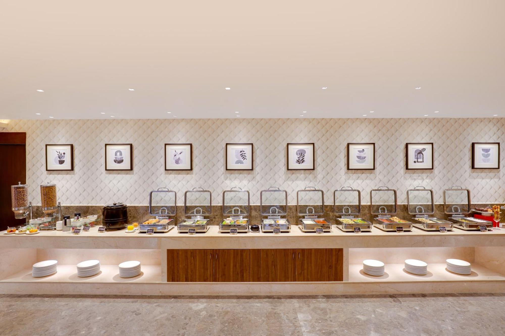 Lemon Tree Suites, Whitefield, Bengaluru Bagian luar foto