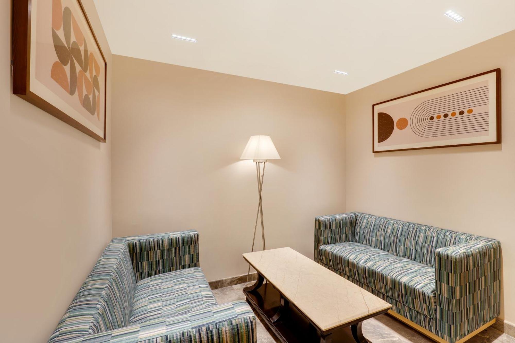 Lemon Tree Suites, Whitefield, Bengaluru Bagian luar foto